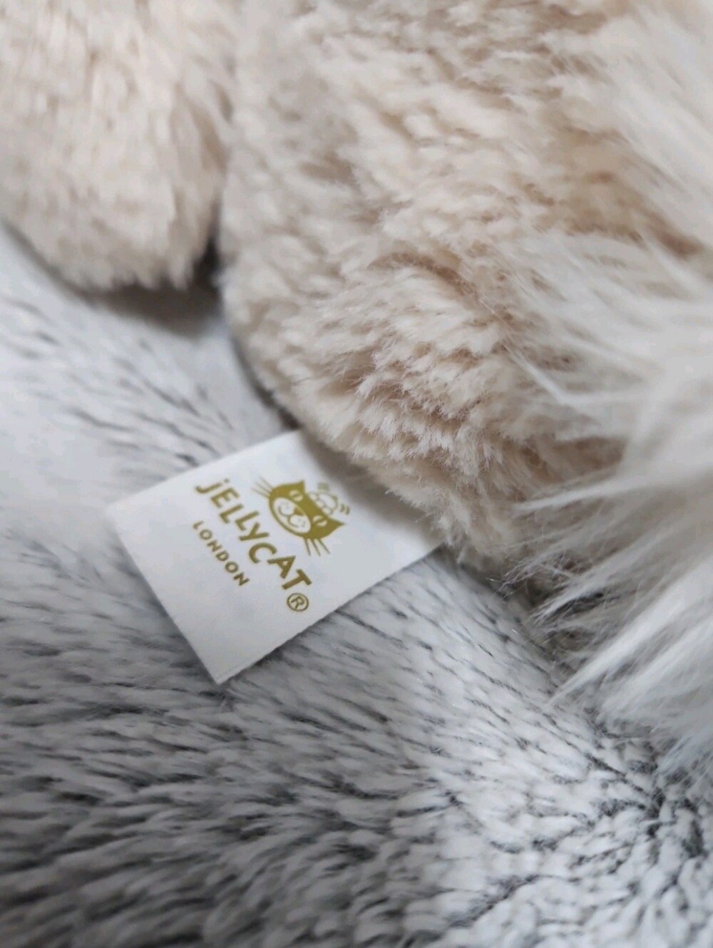 Jellycat Authentic Bashful Luxe Bunny Willow Plush Bunny – NWT – 12 Inch Soft - Picture 7 of 7